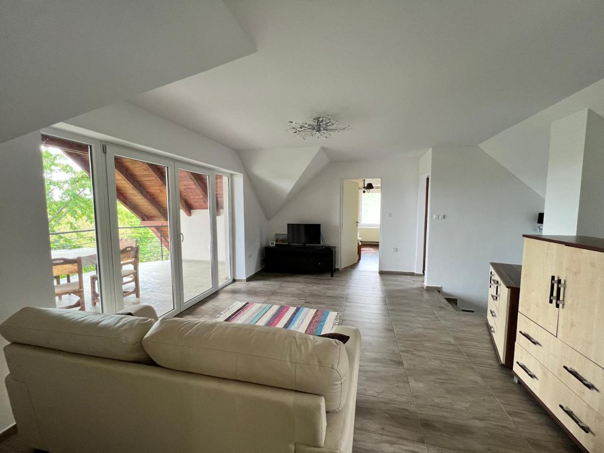 'New' Sunkissed Villa On The Old Hill Balatonalmádi エクステリア 写真